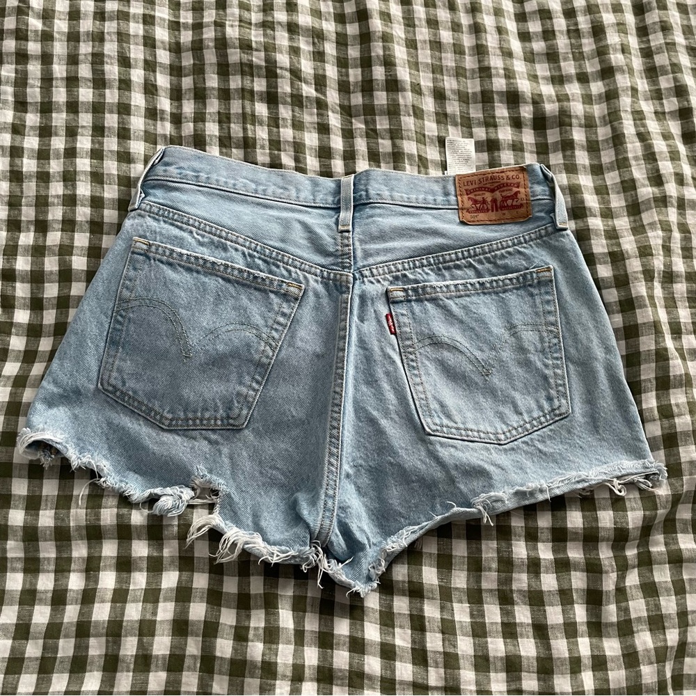 Levi’s 501 Cutoff Denim Shorts Size 30